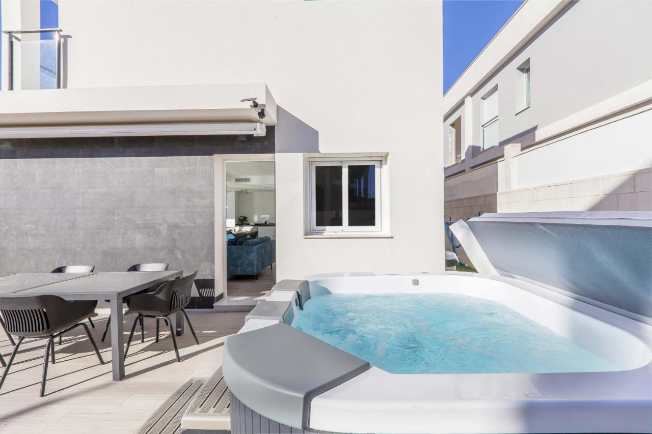 Casa Bos Dolpfin Wellness Luxury Entire Villa Pool & Jacuzzi Gran Alacant Near Beach Puerto Marino ภายนอก รูปภาพ